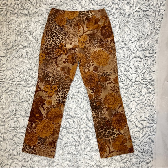 🍂 ✨HOST PICK✨ VTG Velvet Classiques Entier Pants Boot Cut Brown Floral Leopard - Picture 2 of 16